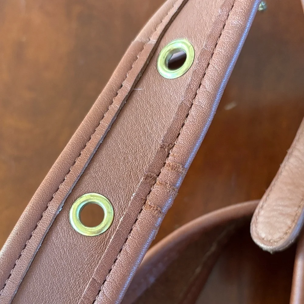 Coach Vintage Tan Leather Duffle Sac Bucket Bag - Picture 10 of 16